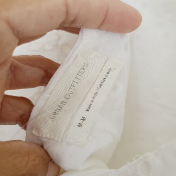 NWT Urban Outfitters White Eyelet Mini Dress Size M - Picture 8 of 8